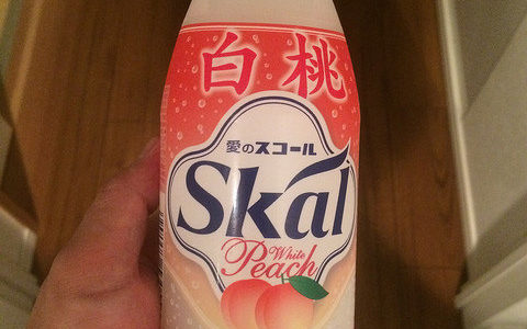 Skal スコール 白桃を飲んでみた やはりアレに似ていた