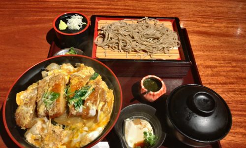 新橋「旧月（きゅうづき）」でかつ丼を頂く